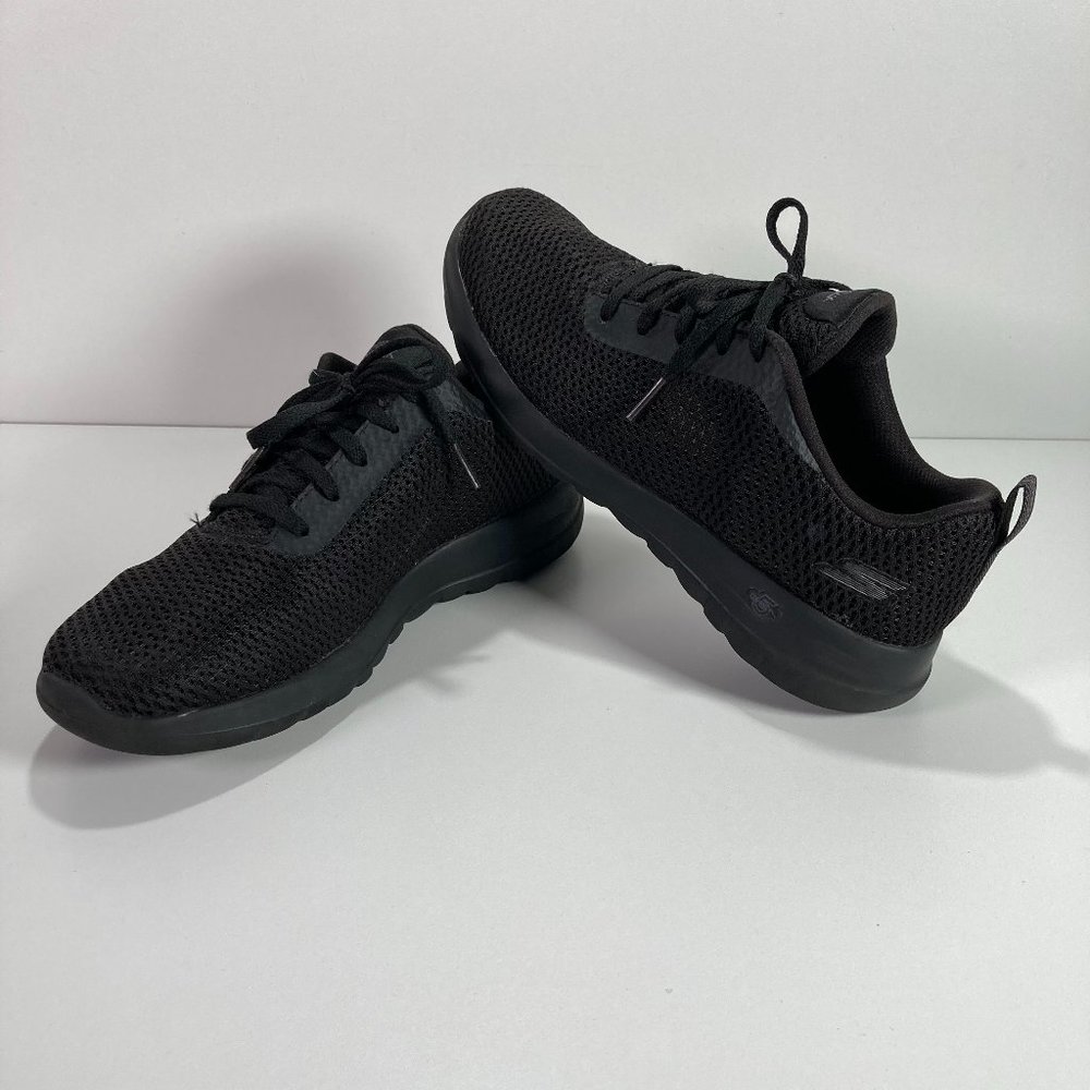 SKECHERS Women’s Size 7 Gen 5 Black GoWalk Comfort Shoes Mesh
